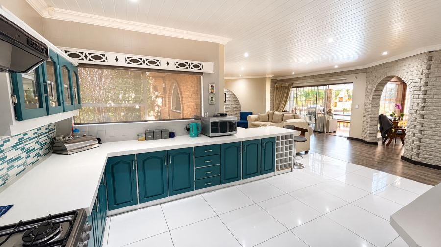 3 Bedroom Property for Sale in Wilkoppies North West